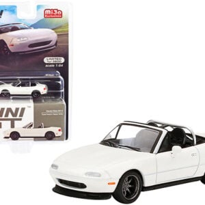 Mazda Miata MX-5 (NA) Convertible Tuned Version Classic White Limited Edition to 3600 pieces Worldwide 1/64 Diecast Model Car by True Scale Miniatures  by Diecast Mania