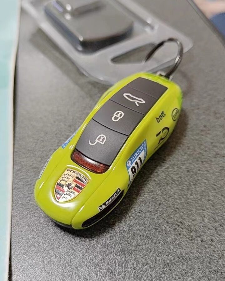 Porsche 911 GT3 R # 911 24h Nürburgring 2019 Manthey Grello livery Key Fob Cover Case for old keys Automotive
