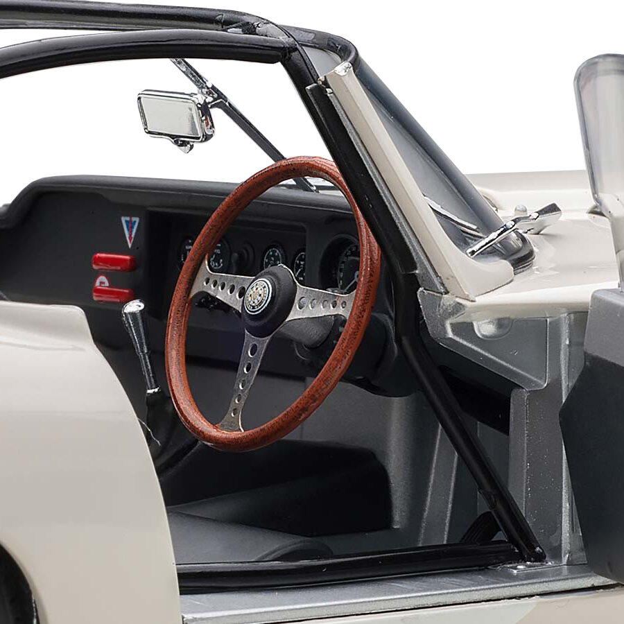 Jaguar Lightweight E Type Roadster RHD (Right Hand Drive) White 1/18 Model Car by Autoart Automotive