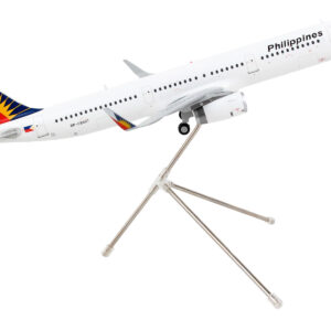 Airbus A321 Commercial Aircraft "Philippine Airlines" White with Tail Graphics "Gemini 200" Series 1/200 Diecast Model Airplane by GeminiJets by Diecast Mania